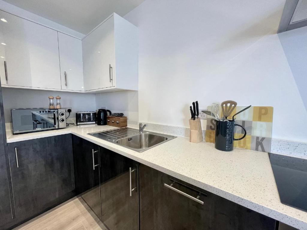 Bayard Plaza Penthouse Apartments Πήτερμπορο Εξωτερικό φωτογραφία
